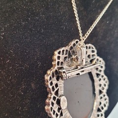 Vintage Silver Tone Black White Cameo Necklass Brooch 2 1/2″x 2″ large 23″ chain