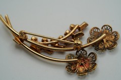 Vintage Gold Tone Pink Rhinestone Filigree Flower Brooch 5.6cm JB39