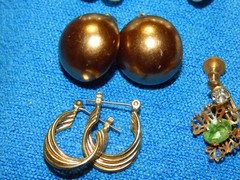 Vintage Costume Jewelry Lot EARRINGS 14 pairs + 3 unmatched