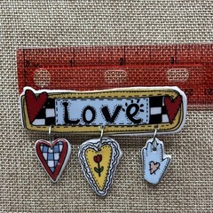 Vntg Retro Ceramic Love Pin Alma Lynne Dangling Charms 1977