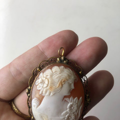 Beautiful Shell Cameo Brooch / Pendant , Vintage or Antique, Filagree Bezel