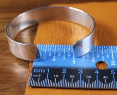 PARKER Signed HAMMERED Cuff Bracelet 13mm Sterling Silver Size 6 3/4″