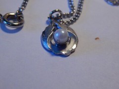 VTG 1970S 80S NECKLACE REAL PEARL MOTHER MARY BABY JESUS