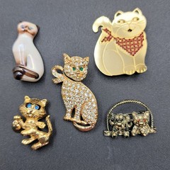 5-Vintage Kitty Cat Pin/Brooches~Metal Cats/Rhinestones/Avon Porcelain Siamese