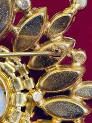 JULIANA DeLizza Elster Stippled Easter Egg & Rhinestone Brooch Vintage Jewelry