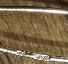 ​Vintage 14K (585) Gold Safety Pin Brooch with Clear Stone, 1.29g, 3cm