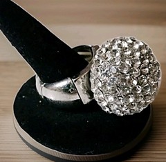 costume jewelry Silver Tone Snowball Stretchable Ring 7