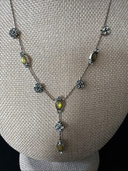 VTG 1928 Jewelry Co. Y-Necklace Olivinee Green Cabochon Rhinestone Flower Lariat