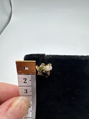 Vintage Heart Cluster Stud Earrings Black Green White Cabochon Stones Gold Tone