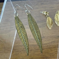 Vintage Festival Feathers & Leaf Pierced Earrings Brass Gold Tone Jewelry Native