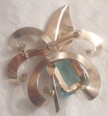 Vintage Mid-Century Sterling Silver Large Aqua Blue Glass Stone Brooch-pin
