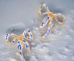 Stunning Goldtone Blue&white Enameled Stud Bow Earrings