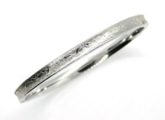 Vintage Marathon 925 Sterling Silver Etched Leaf Pattern Hinged Bangle Bracelet