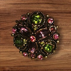 HOLLYCRAFT Pink And Green Rhinestone Vintage Clip On Earrings