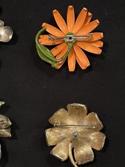 Vintage Enamel Flower Brooch Pin Lot 9pc 1960s 1970s Retro Mod Daisy Floral