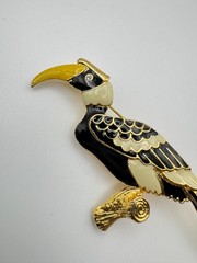 Vintage Bird Brooch Black Enamel Hornbill Toucan Rhinestone Eye Figural Animal