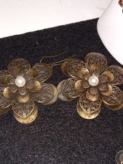 Vintage To Modern Jewlery Lot Brooches Pins Earings Purse Hook Neman Marcus
