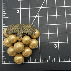 Vintage Art Deco Gold Faux Pearl Grapes Metal Leaves Fur/Dress Clip