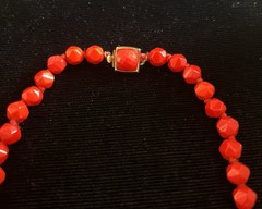 vintage red faceted glass bead necklace opaque scarlet red bicone-shaped beads
