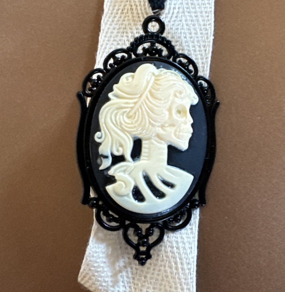 SKELETON CAMEO BROOCH PENDANT NEW GOTH JEWELRY IVORY & BLACK METAL