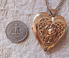 Vintage Heart Filigree Love Knot Necklace Locket 2″ Photo Charm Gold Metal 24″ C