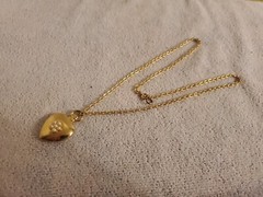 Vintage Costume Necklace w/ Heart Pendant (12 in. Chain)