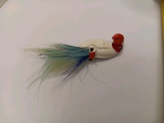 VINTAGE METAL PAINTED REAL FEATHER PARROT BROOCH 2.5 INCH