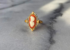 Vntge Avon Cameo Ring Size 4.5-6 Hat Pin Stick Pin Set Woman Romantic Victorian