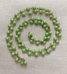 Vintage 1970s Apple Green Jade Glass Station Sautoir Rope Necklace Seamless 54”