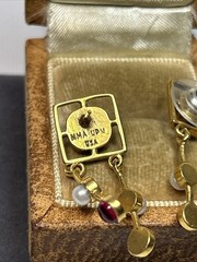 MMA Metropolitan Museum Of Art Gold Tone Pearl Garnet Drop Earrings 14k Post