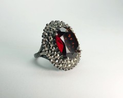 RARE Antique VICTORIAN Natural Large 10 Cts. RED ALMANDINE GARNET Sterling Ring