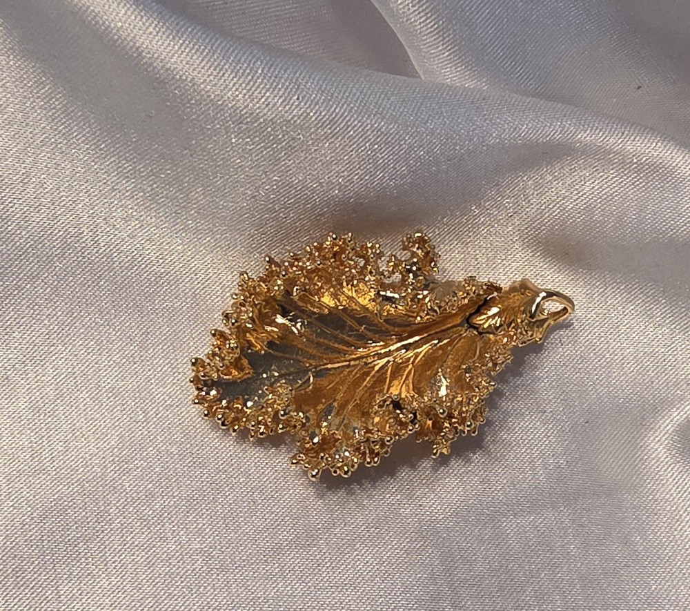 Vintage 1970s/80s Artisan 24K Gold-Dipped Leaf Pendant