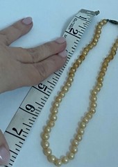 Antique Pearl Necklace With Oval Closure Beige Classy Style 16″ Creamy White