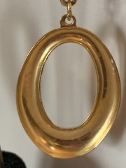 Vintage Gold tone Dangling Oval Hoop Earrings with purple heart gems french wire