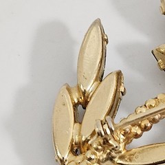 Vintage Amber Green Rhinestone Sunflower Brooch Pin Gold Tone Floral 3.25″