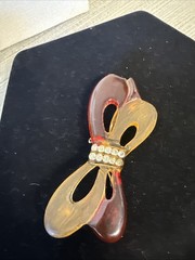 RARE Vintage Bakelite Amber Carved Bow Pin Brooch 3.25”