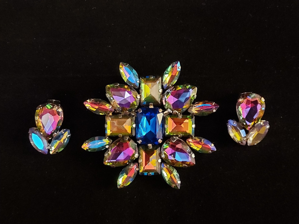 Vintage Watermelon Rhinestone Brooch & Clip on Earrings Prong Set Foil Back