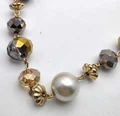 Liz Claiborne Faux Pearl Crystal Bead Necklace Gold Tone 32 in adj. Sparkle