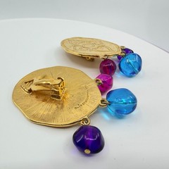 VTG Liz Claiborne Gold Tone Textured Heart Shield Colorful Glass Drop Earrings