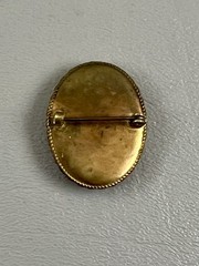 Antique Vintage 1”x1.25” Cameo Left Facing Lady Brooch Lapel Pin Victorian