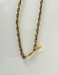 Vintage 1928 Jewelry Gold Tone Etched Floral Heart Locket Pendant Rope Necklace