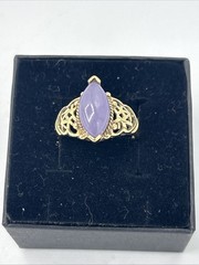 Vtg IWI 10K Yellow Gold Marquise Cut Lavender Jade Ring size 8.5