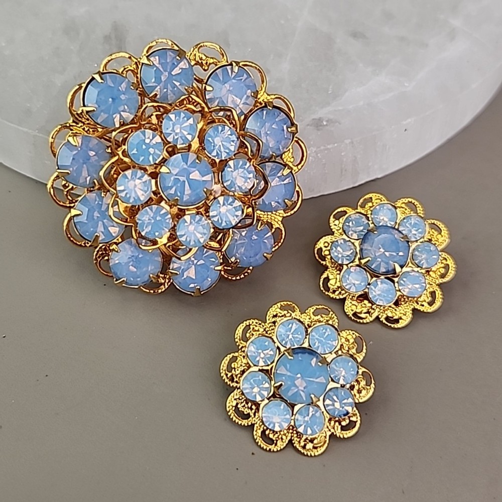 Rhinestone Flower Brooch Clip On Earrings Set Blue Opalite Round