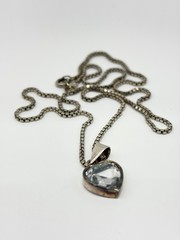 Vintage Faceted Clear Quartz Heart Set in Sterling Bezel on a 20″ Chain 9.5 Gr