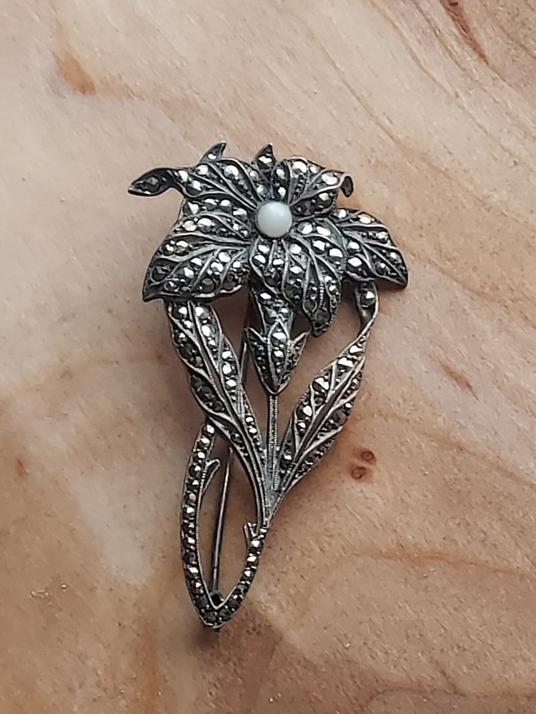 Antique Markasite Flower brooch with Akoya pearl- 800 Silver