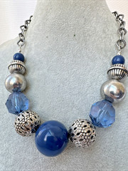y2k 1990 2000s Modernist chunky Jewelry VTG Blue Silver textured metal necklace