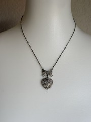 Vintage 1928 Heart And Bow Pendant Necklace Silver Tone Marcasite Accents 17”in