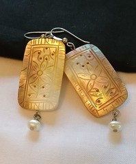 Vintage Mother of Pearl Rectangle Carved Flower Dangle Earrings w/ Pearl