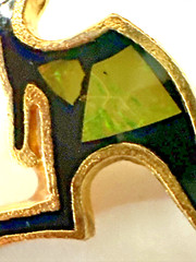 Vintage Australian Opal Kangaroo Brooch Gold Tone Black Enamel Souvenir Pin 1.5″