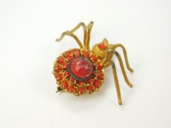 Vintage Czech Glass Speckled Red Brass Spider Brooch Pin 1 3/8″ Halloween